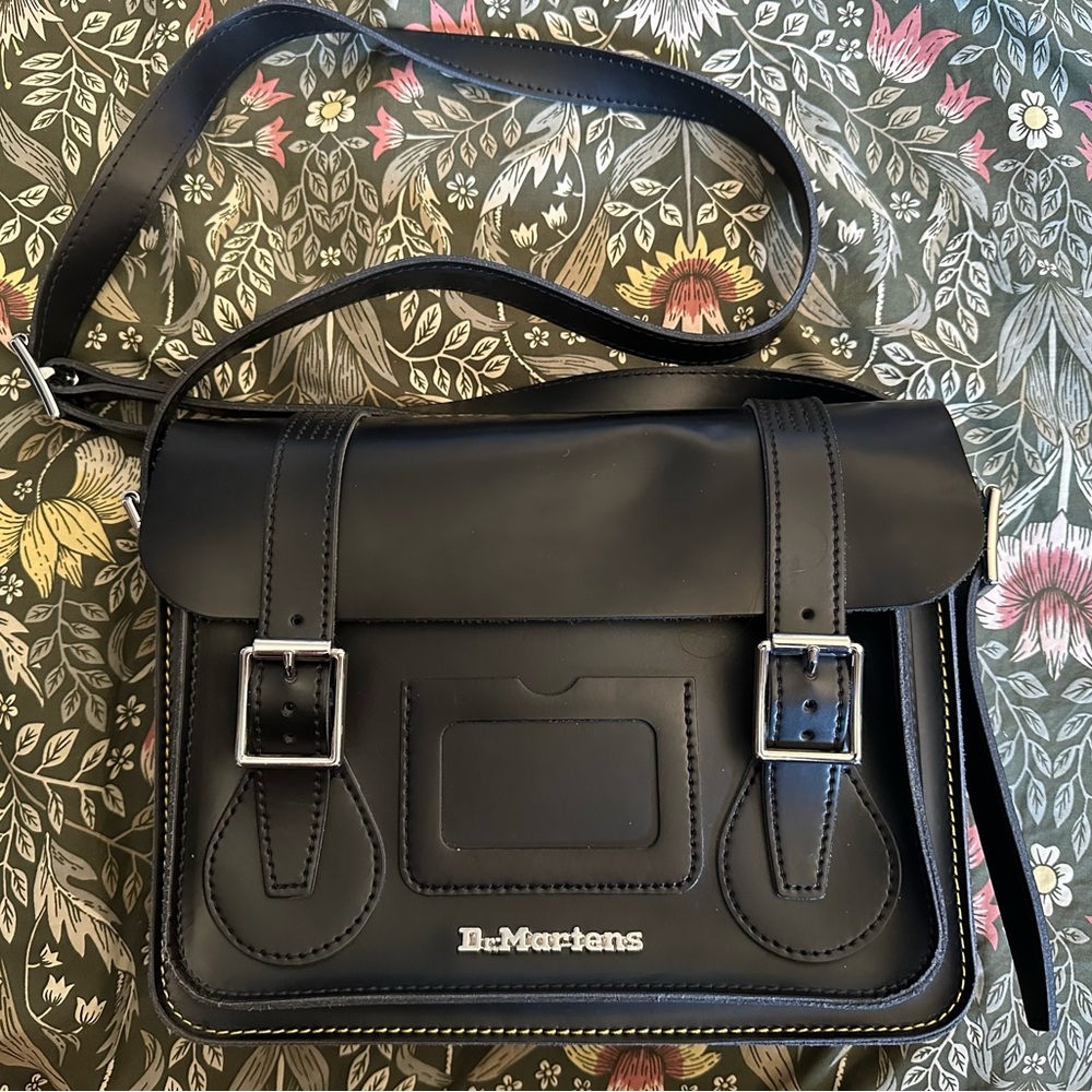 Dr Martens 11 inch messenger bag